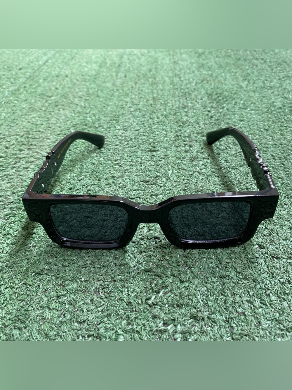 Loc sunglasses